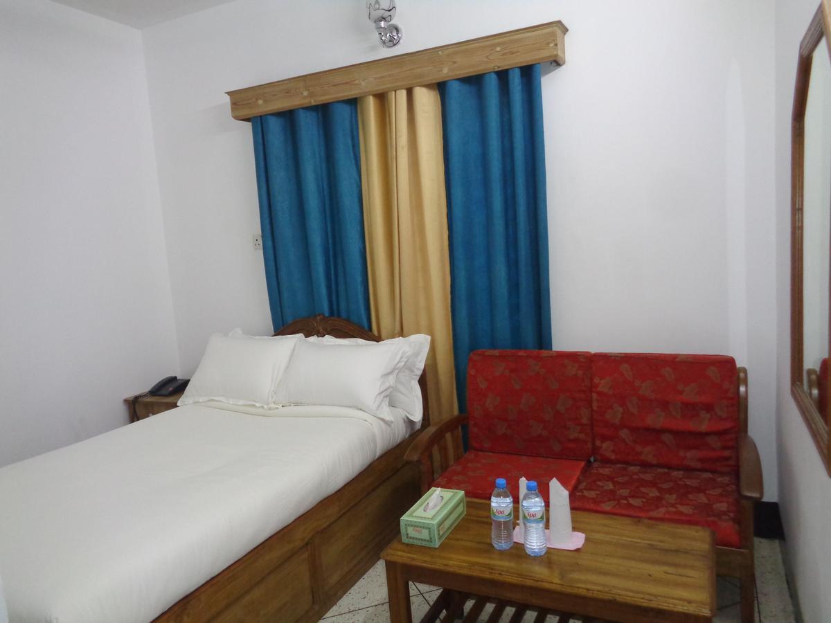 Hotel The Dhaka Today Экстерьер фото